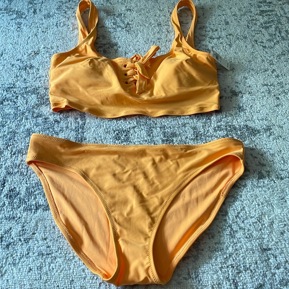 Aerie Women’s Swimsuit SZ L NWT